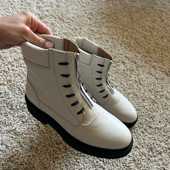 NWT✨AQUATILIA White Boots (7.5) - Picture 3 of 10